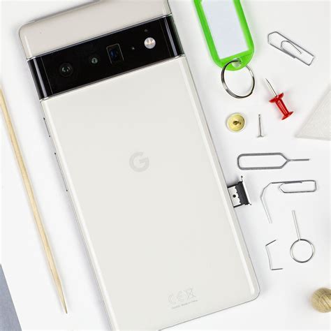 Safely Removing SIM Card Tray Without a Tool .